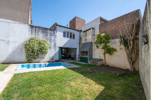 Imagen 5 de 29 de Venta De Casa Con Gran Patio En Pichincha