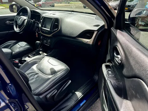 Jeep Cherokee 3.2 Longitude