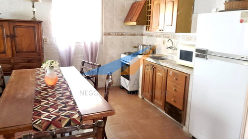 Venta Casa De Lujo 8 Dormitorios En La Floresta. 2 Piscinas. Barbacoa! 4000 M² De Terreno!