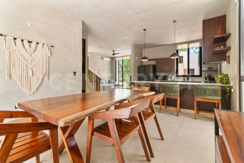 Villa En Venta Tulum De Tres Habitaciones Y Tres Baños Y Medio Ubicacion Ideal