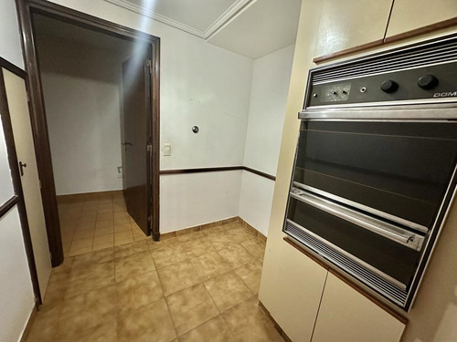 Casa En Alquiler En Vicente Lopez, Olivos - 5 Ambientes