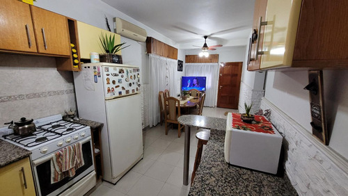 Casa En Venta En Lanus Este Pergamino 1021