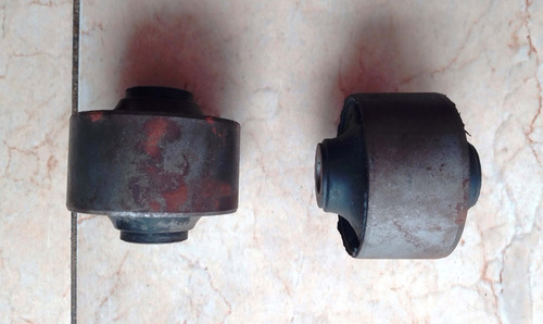 Imagen 4 de 4 de Buje Grande Meseta Delantera Hyundai Santa Fe Sonata Azera