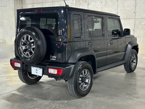 Suzuki Jimny 1.5 Glx At 5P