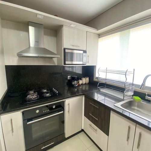 Imagen 2 de 19 de Hermoso Apartamento En Urb. Miravila. Parque Caiza