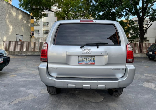 Toyota 4runner V6 4x4