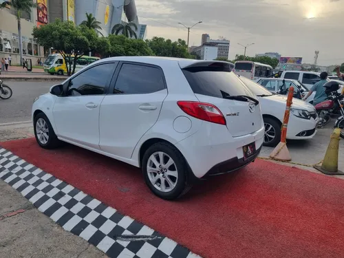 Mazda 2 1.5 At