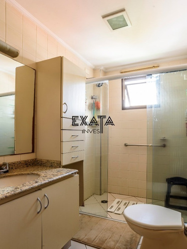 Imagem 14 de 30 de Apartamento Em Alto De Pinheiros Repleto De Armários Embutidos, Sala E Quartos Com Piso Taco De Madeira, Um Banheiro Para Os Dois Quartos, Salas De Estar E Jantar, Cozinha Com Copa - Ap00800 - 697149