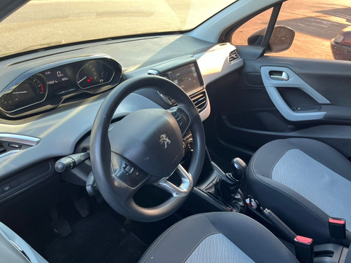 Peugeot 208 1.5 Allure Touchscreen