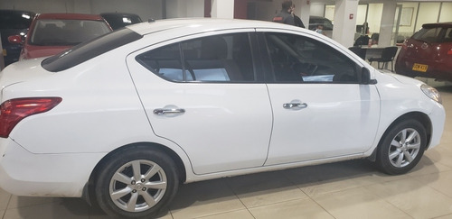 Nissan Versa Advance