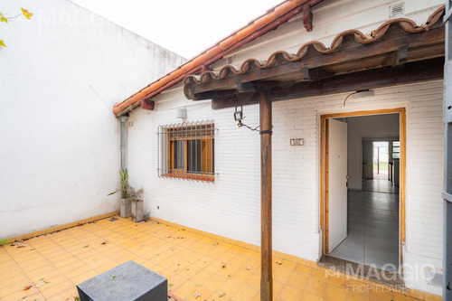 Casa 4 Ambientes En Alquiler Ramos Mejia