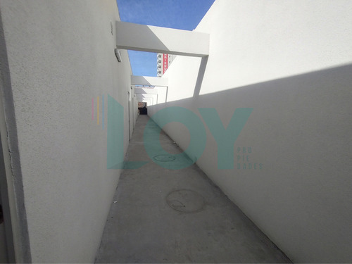 Arriendo Local Comercial De 40 M2 En Av Principal San Miguel