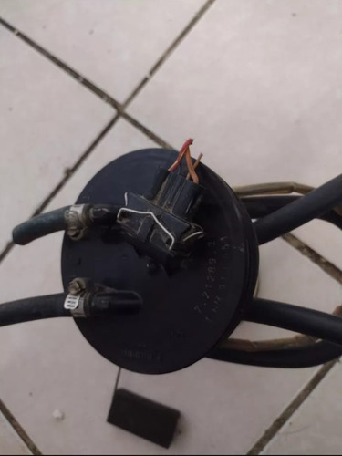 Bomba De Combustible Vw Cabrio Jetta Passat #1hm 919 051 Usa (Usado)