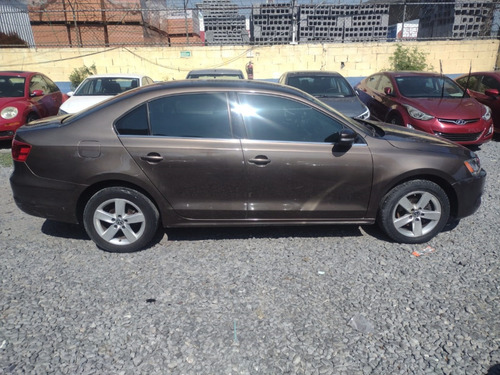 Volkswagen Jetta 2.5 Style Active Tiptronic At