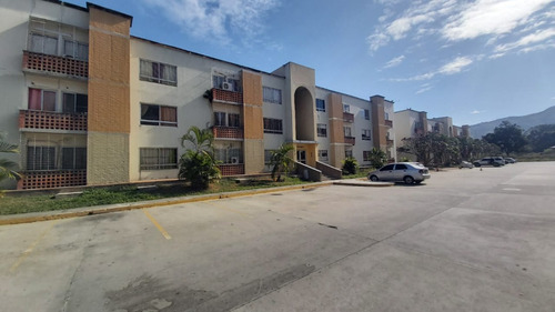 Apartamento En Pueblo De San Diego. Residencia Valles De Nogal. (sraug-17)