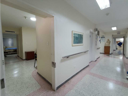 Clínica En Venta El Viñedo Om-7306944