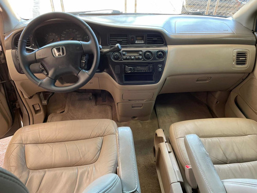 Imagen 6 de 14 de Honda Odyssey 2003 3.5 Minivan At