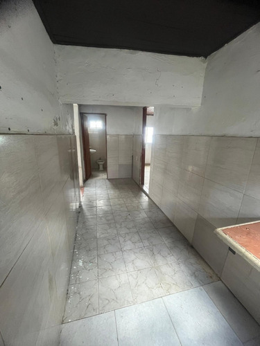 Se Alquila Apto Con Patio 2 Dormitorios En Piedras Blancas