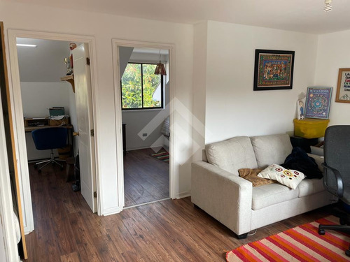 Casa En Venta De 3 Dorm. En La Florida