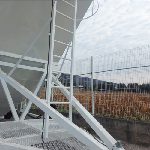 Imagen 9 de 13 de Silo Móvil Para Cemento Granel Silo Horizontal 30 Toneladas