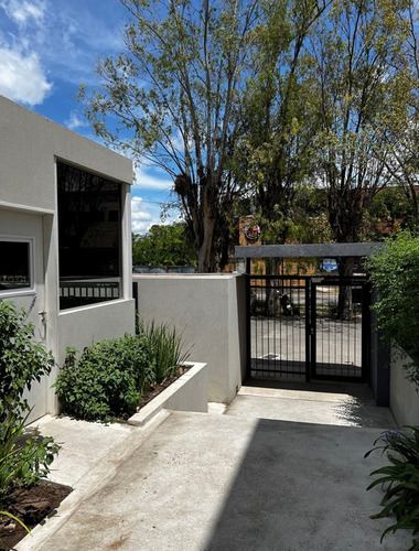 Departamento En Venta Ubicado En Villa Los Remeros, Rincón De Milberg, Tigre
