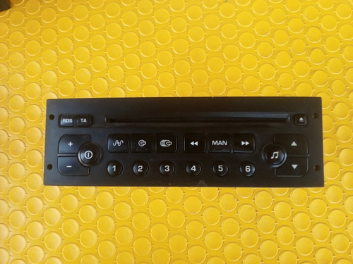 Estereo Original De Peugeot 207 Modelo 2009 (Usado)