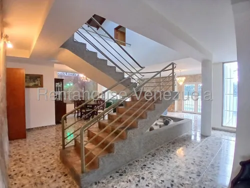 Casas En Venta Mls #25-11547