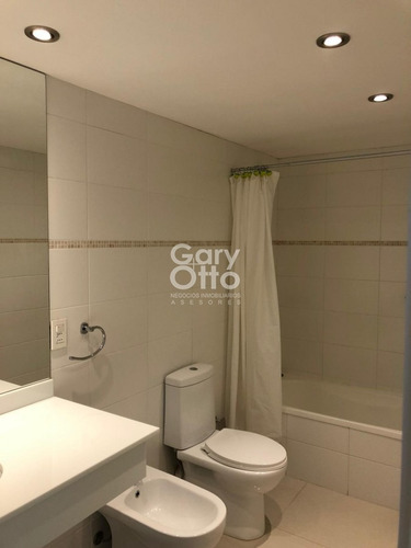 En Venta Apartamento 2 Dormitorios,roosevelt - Ref: 23906