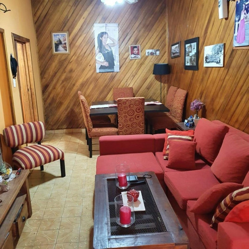 Imagen 2 de 13 de Venta De Casa 3 Ambientes En Villa Dominico