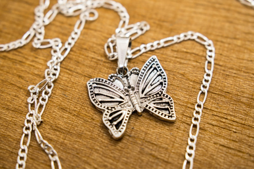 Imagen 4 de 4 de Dije De Plata Mariposa Monarca
