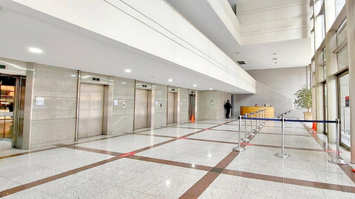 Vende Espectacular Oficina. Insuperable Ubicación Las Condes