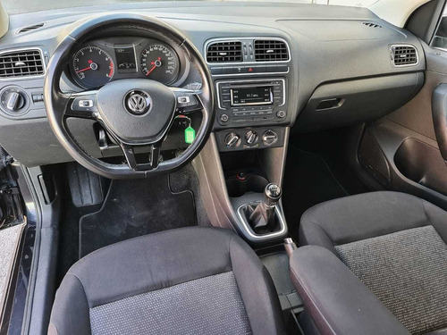 Volkswagen Polo 1.6 L4 Mt 2018
