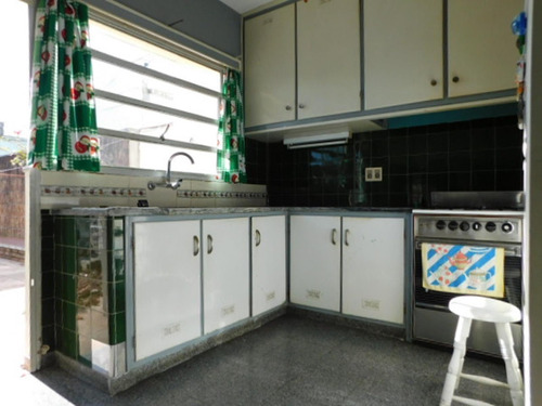 Imagen 6 de 18 de Hermosa Casa C/garage Desarrollada En 2 Plantas En Sayago