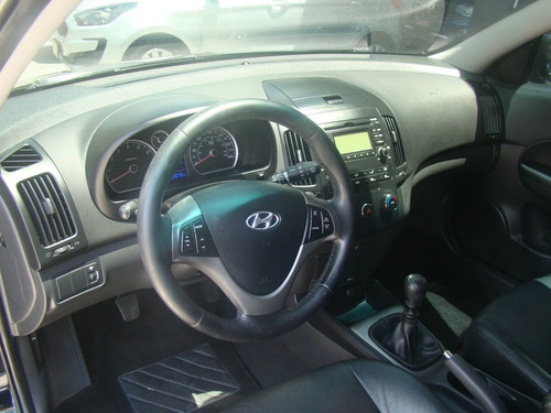 Imagem 6 de 12 de Hyundai I30 2.0 Mpi 16v Gasolina 4p Manual