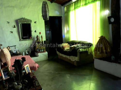 Ana Torres. Casa En Venta 2417736 En Sabaneta