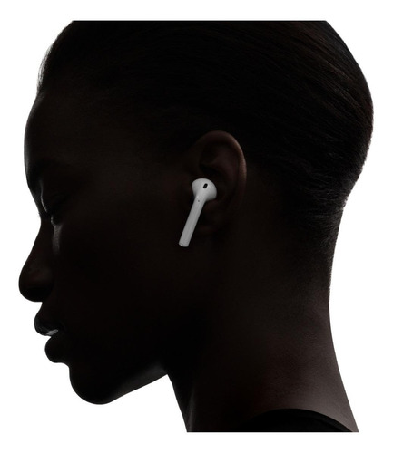 Imagen 5 de 8 de Apple AirPods con estuche de carga inalámbrica - Blanco