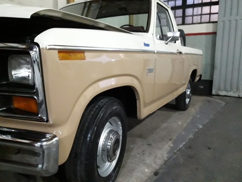 Ford F-100 3.6 Lujo 1983