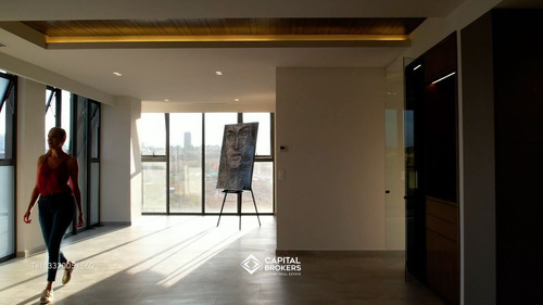 Casa En Venta En Colinas De San Javier De Lujo Con Vista A Andares