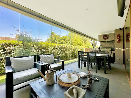 Impecable Con Jardin / No Perimetral Semi Nuevo