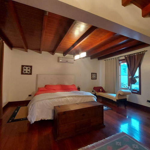 Imagen 17 de 30 de Venta De Casa En Prados Del Este 8h/ 9b/ 5p