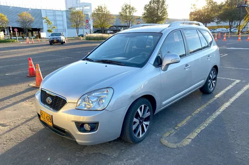 Kia Carens 2.0 Rondo Ex