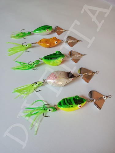 Imagen 2 de 2 de Combo 5 Señuelos Rana Dura Con Helice Ideal Pesca Tarariras