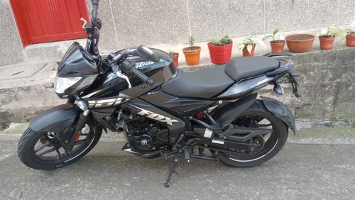 Pulsar Ns 200 Fi