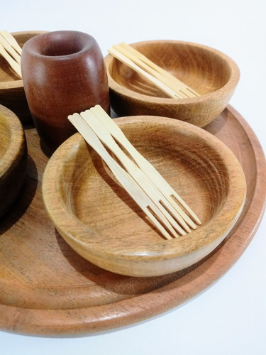 Imagen 4 de 4 de Copetinero Con Cazuelas De Madera Y Pinches