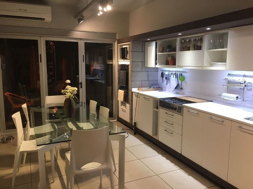 Imagen 5 de 17 de Casa En Venta En Ramos Mejía