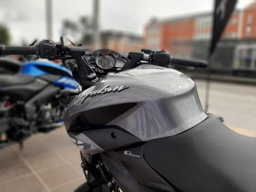 Imagen 11 de 21 de Pulsar 160 Fi Abs 2023 Bogotá