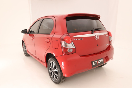 Imagen 2 de 19 de Toyota Etios 5p Xls Mt