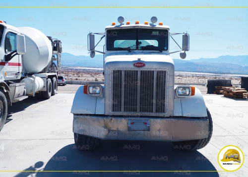 Imagen 3 de 10 de Camión Revolvedora De Concreto Peterbilt 2004