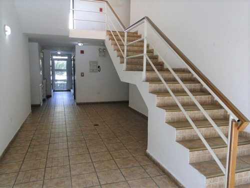 Imagen 2 de 12 de Apartamento En Alquiler En Lecheria C.r Marina Del Rey