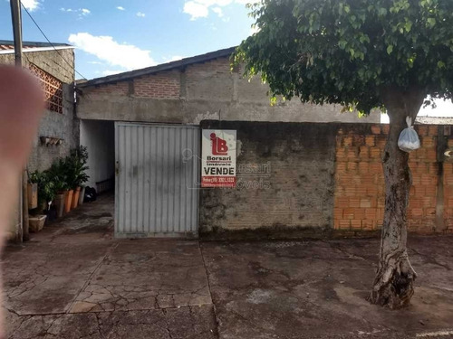 Imagem 1 de 6 de Venda De Casas / Padrão Na Cidade De Araraquara 10199